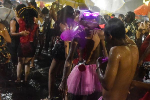Bloco Maluco Beleza no Centro de Vitória nesta sexta-feira (21)