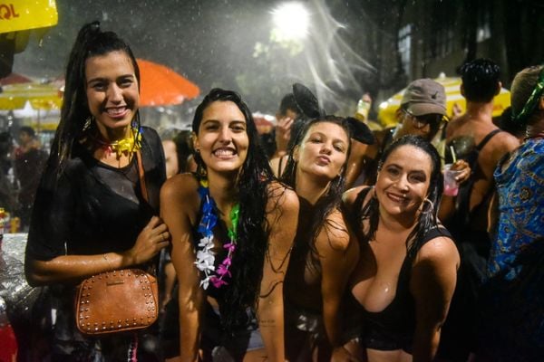 Bloco Maluco Beleza no Centro de Vitória nesta sexta-feira (21)