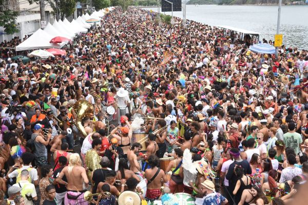 Bloco Regional da Nair animou os foliões neste domingo de Carnaval