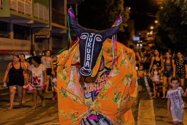 Blocos tradicionais embalam o carnaval de Itarana - Boi Juruba por Prefeitura Municipal de Itarana / Divulgação