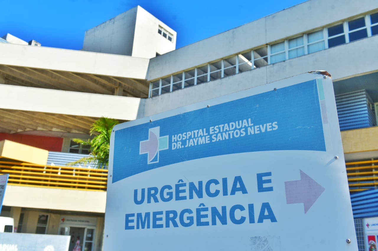 Hospital na Serra vai ser "esvaziado" para receber casos de ...