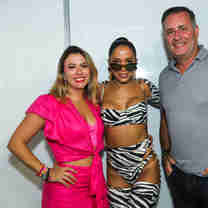 Imagem - FOTOS: Anitta e Ludmilla agitam o carnaval de Guarapari