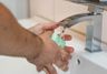 Lavar bem as mãos é umas das principais medidas para evitar o coronavírus(Pixabay)