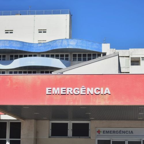 O paciente estava internado no Hospital Jayme Santos Neves, na Serra. Confirmação ocorreu na manhã desta quinta-feira (02)