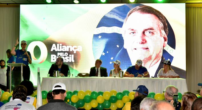 Das 492 mil assinaturas que a legenda organizada em prol de Bolsonaro precisa para ter o registro reconhecido pelo TSE,  apenas 57 mil foram validadas