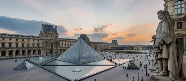 Museu do Louvre, em Paris, na França
