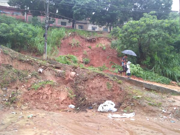 Efeitos da chuva em Cachoeiro de Itapemirim por Internauta