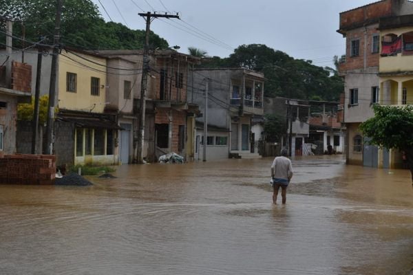 Moradores de Viana enfrentam alagamentos após as chuvas . Crédito: Fernando Madeira 