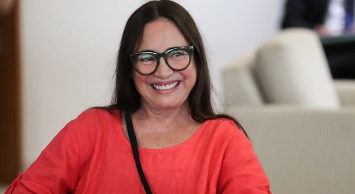 Regina Duarte lamenta críticas após homenagem a Caetano Veloso: 'Sou plural'