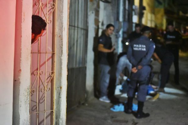 Homem é morto a tiros em Santa Martha, em Vitória. Crédito: Fernando Madeira