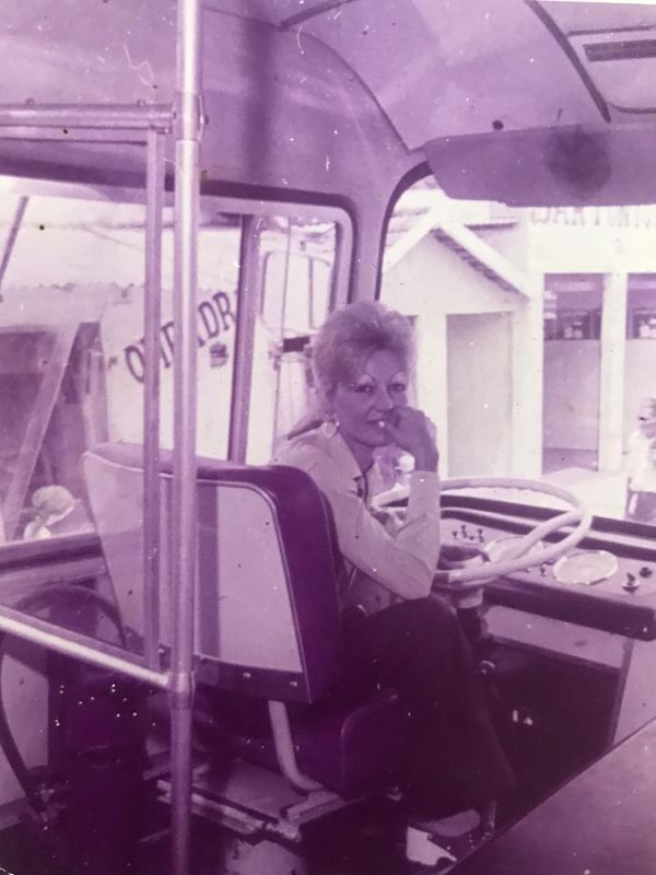 Talita tirou carteira de habilitação para veículos pesados desde 1959. Crédito: Arquivo Pessoal