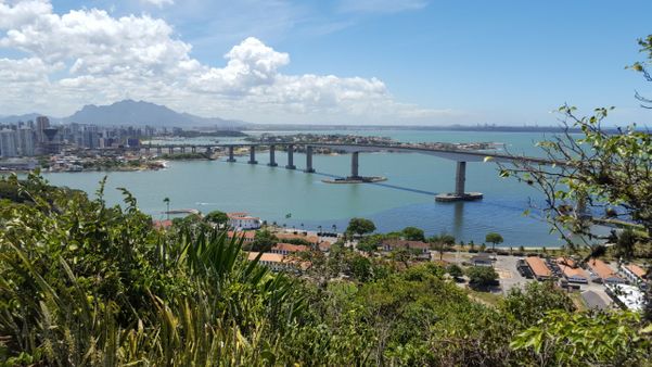 Mirante do Convento da Penha, ponto turístico macante do ES. Se localiza em Vila Velha. Crédito: Fernanda Zoboli