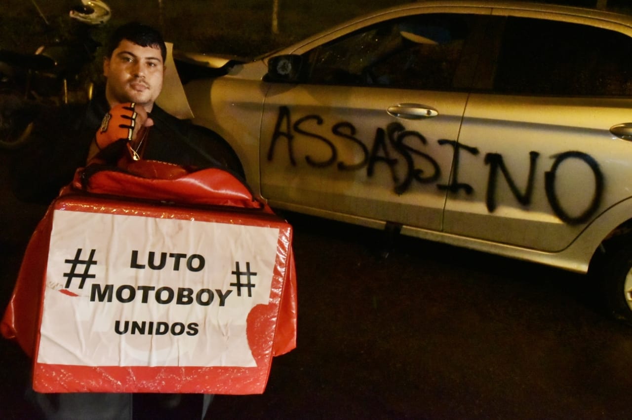 Motoboys protestam por morte de Ramona, atropelada em Vila Velha por um motorista embriagado