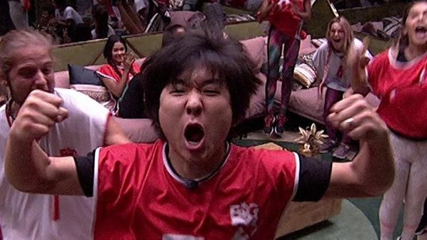 Ex-brother usou as redes sociais para falar sobre o futuro de seu relacionamento com Sammy Lee: 'ela me esperou'