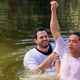 Imagem - 'Minha vida é de Jesus', diz Wesley Safadão ao ser batizado nas águas do rio Jordão