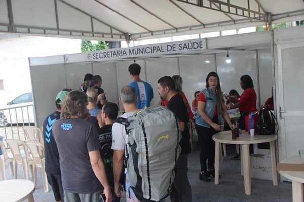 Os competidores estão passando por uma avaliação antes das provas. Crédito: Prefeitura Municipal de Baixo Guandu/Divulgação