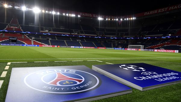O Paris Saint-Germain toma nota da decisão da Prefeitura de jogar a partida contra o Borussia Dortmund de portas fechadas