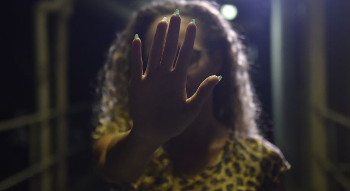 A estudante de 21 anos sofreu importunação sexual por duas vezes, dentro de ônibus da mesma linha e pelo mesmo criminoso