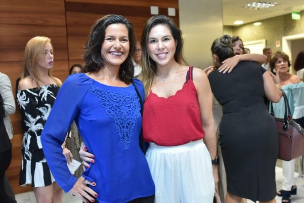 Lila Tavares, campeã mundial de Aquathlon, e Marianna Faé. Crédito: Monica Zorzanelli
