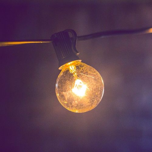 Esses famílias, que gastam menos de 220 kwh/mês, podem ser contempladas por Medida Provisória do governo federal. Para ter direito à isenção, o consumidor preciso estar inscrito no programa Tarifa Social