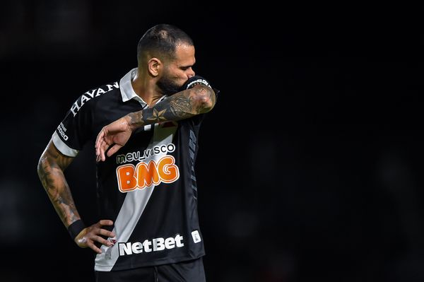 Leandro Castan jogador do Vasco durante partida contra o Goias no estadio Sao Januario . Crédito: Thiago Ribeiro/Agif