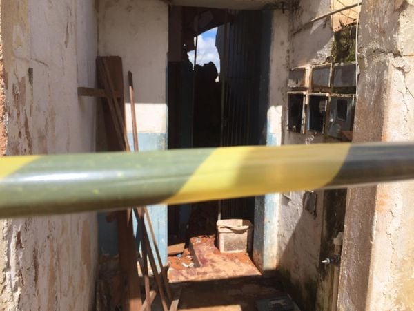 Prédio de três andares cai em Cachoeiro. Crédito: Rafael Ferraz/TV Gazeta Sul