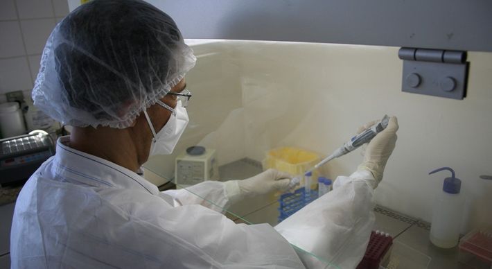 No Lacen-ES, se for comparado o volume de testes realizados neste ano com o do mesmo período em 2019, equivaleria a termos vivido 67,6 anos em 139 dias
