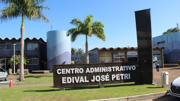 Leonardo Abrantes, conhecido como Léo Português, indicou, entre outros nomes, o do vice Renato Lorencini, que vai ocupar a pasta da Saúde