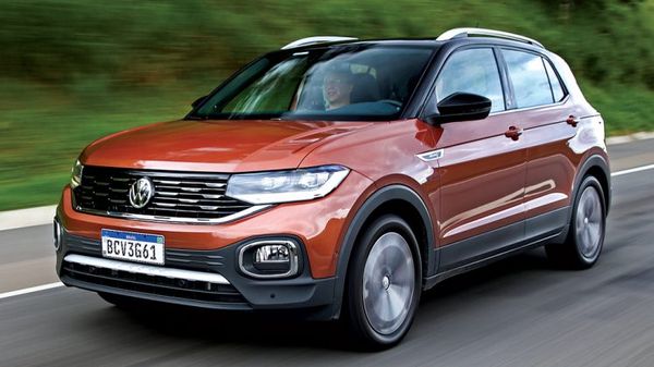 Versão topo de linha 250TSI Highline possui o motor 1.4 de quatro cilindros flex turbo, que rende 150 cavalos a 4.500 rpm e 25,5 kgfm a 1.500 rpm. Crédito: Volkswagen/Divulgação