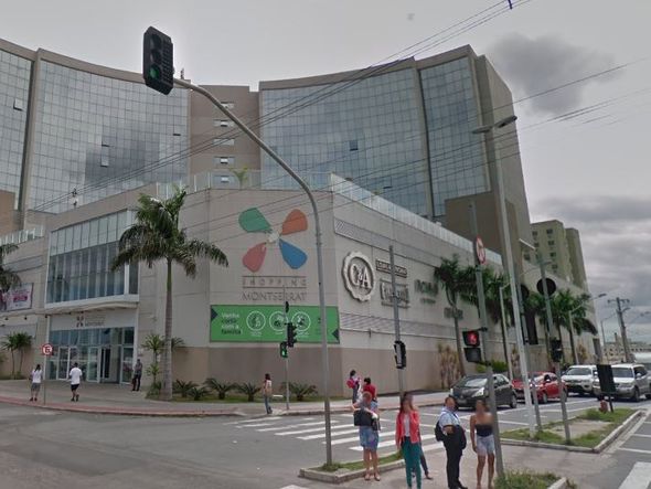 Fachada do Shopping Montserrat, na Serra por Google Earth
