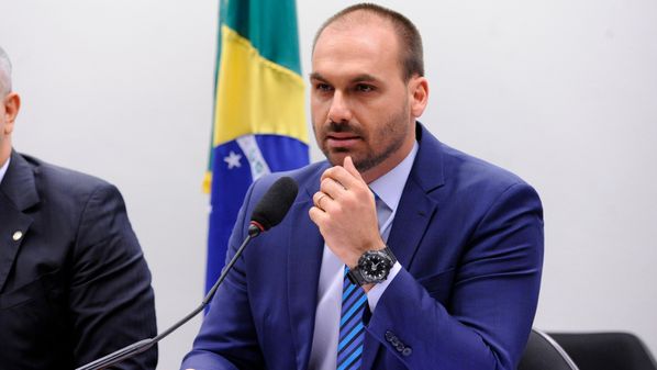 'É um cara que é politicamente incorreto e ganhou apoio de quem odeia mimimi', escreveu
