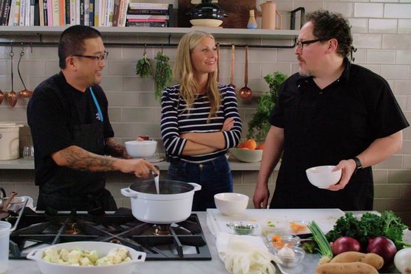 Roy Choi, Gwyneth Paltrow e Jon Favreau em episódio de