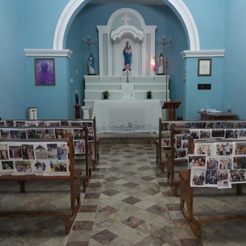 A impressão de fotos foi uma maneira que o Santuário Nossa Senhora da Saúde encontrou para acolher os fieis no período em que as celebrações estão suspensas