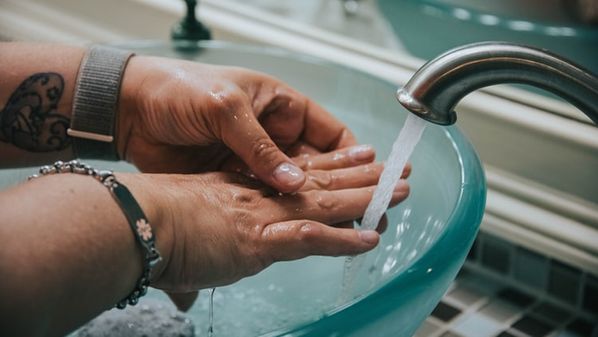 A distribuição mais eficiente da água e a conciliação dos seus diferentes usos estão diretamente ligadas a mais saúde, mais qualidade de vida e maior garantia de desenvolvimento social e econômico