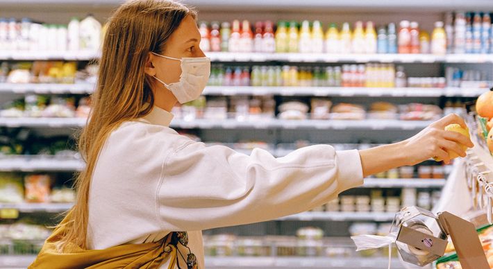 Supermercados vão poder funcionar até às 22h aos sábados. Atividades escolares continuam suspensas até dia 31 de julho; veja o que está valendo