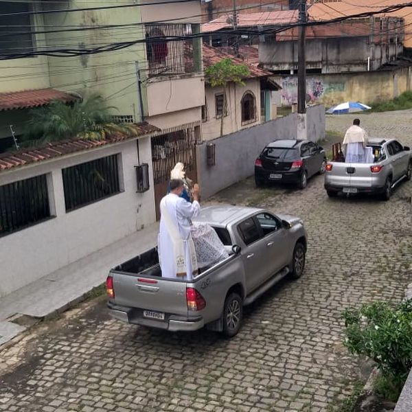 Duas camionetes foram usadas para realizarem o trajeto pelas ruas de Vila Velha por Divulgação/PSMDIBES