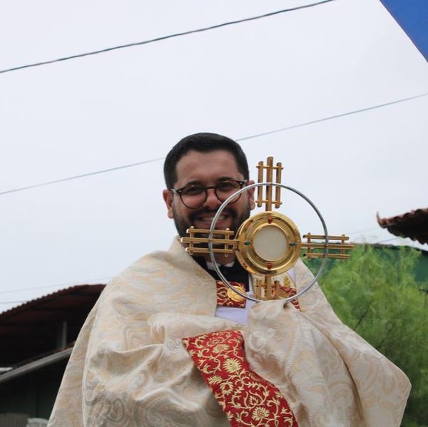 Padre Jairo realiza missas na Paróquia Santa Mãe de Deus  por Divulgação/PSMDIBES