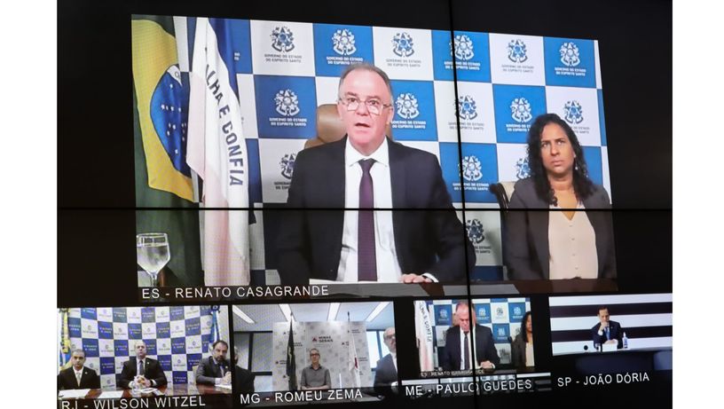 Governador do ES, Renato Casagrande fala durante videoconferência com o presidente Jair Bolsonaro