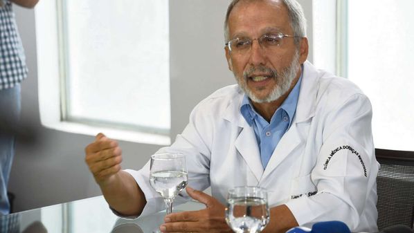 A projeção estatística, com base na taxa de transmissão do vírus que circula no Estado, foi feita pelo médico infectologista Lauro Ferreira Pinto em entrevista na manhã desta sexta-feira (29) à jornalista Fernanda Queiroz, da CBN Vitória
