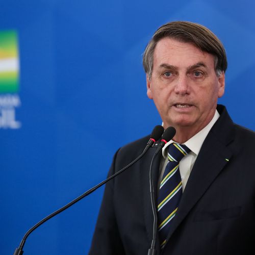 Decreto que incluiu lotéricas e igrejas como atividades essenciais é ilegal, decidiu juiz do Rio. Decisão vale para todo o Brasil