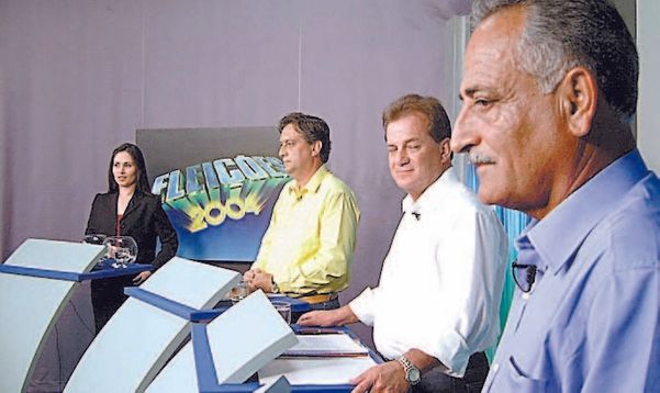 2003 - Debates dos candidatos a prefeito de Linhares, Nozinho Corrêa, José Carlos Elias e Vanderlei Ceolin. por Arquivo/A Gazeta