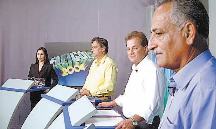 2003 - Debates dos candidatos a prefeito de Linhares, Nozinho Corrêa, José Carlos Elias e Vanderlei Ceolin. por Arquivo/A Gazeta