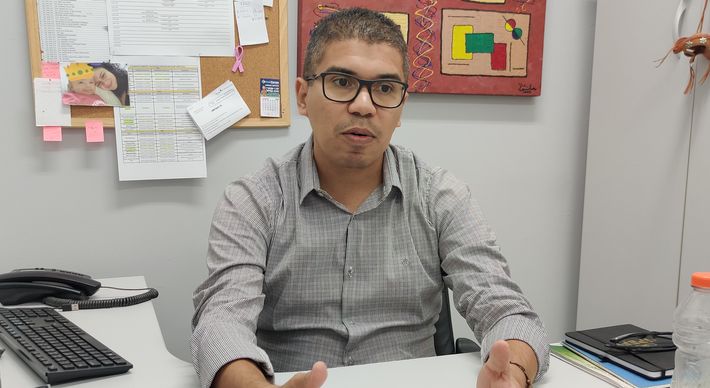O professor e pesquisador Ananias Francisco Dias Junior promove pesquisas e projetos de sustentabilidade para levar a ciência dos laboratórios para a vida cotidiana