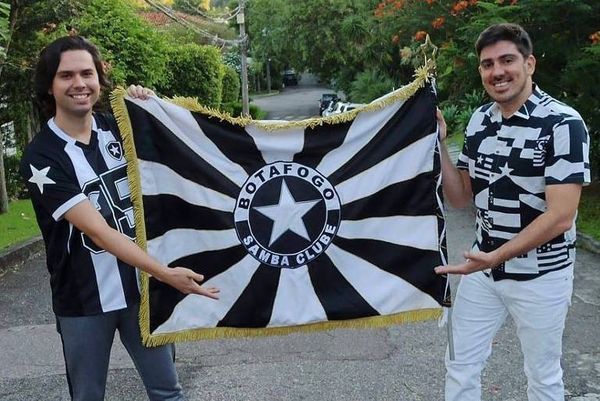Marcelo Adnet será carnavalesco da agremiação Botafogo Samba Clube, ao lado de Ricardo Hessez