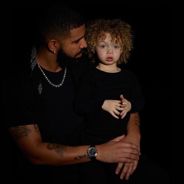 A Gazeta Drake publica no Instagram primeiras fotos do filho, de dois