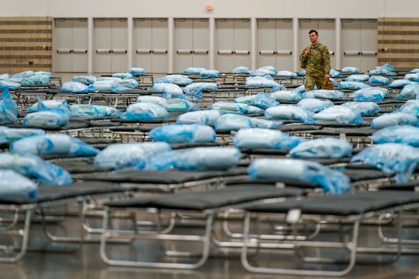 A Guarda Nacional do Exército do Texas montou um hospital de campanha em resposta à   nova crise da covid-19,- Foto: SMILEY N. POOL/The Dallas Morning News /ASSOCIATED PRESS/ESTADÃO CONTEÚDO