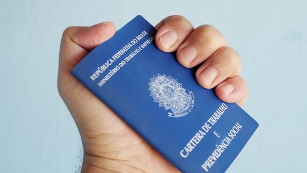 Vivemos a pior crise da história recente e, ao invés de cooperarmos para a reconstrução social e econômica, deixamo-nos levar por conflitos inúteis
