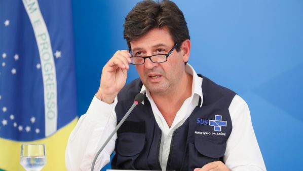 Segundo o ministério o número correto é 432, e não 431 como informado mais cedo. O país ultrapassou a marca de 10 mil pessoas contaminadas