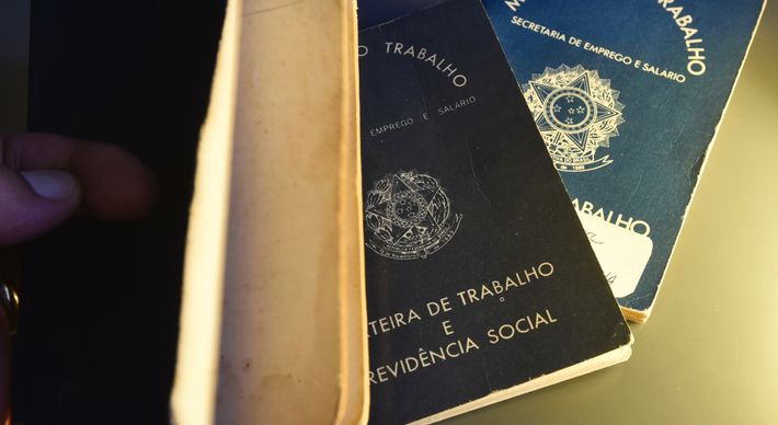 Oportunidades de trabalho estão disponíveis em restaurantes, lojas, indústria, hospitais e em agências de recrutamento, veja como se candidatar