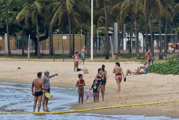  Movimento na Praia da Guarderia por Vitor Jubini
